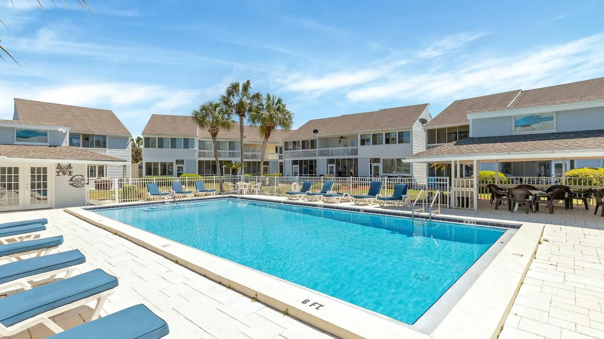 Sandpiper Cove 2138- By Holiday Isle Properties Destin