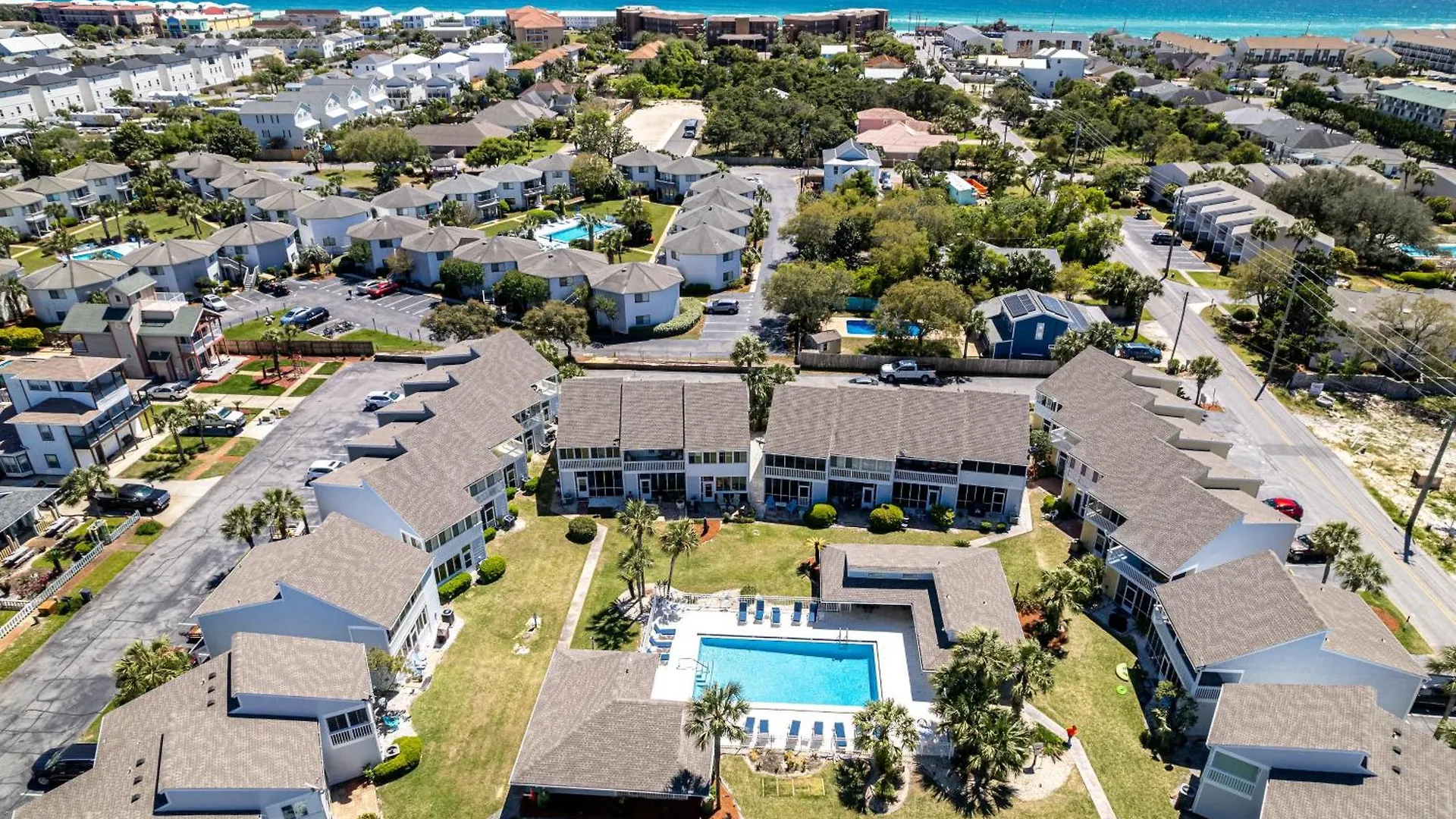 Sandpiper Cove 2138- By Holiday Isle Properties Destin Apartment